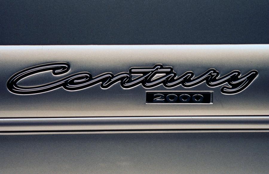 Логотип Buick Century 1997 года  (фото 6 из 27)